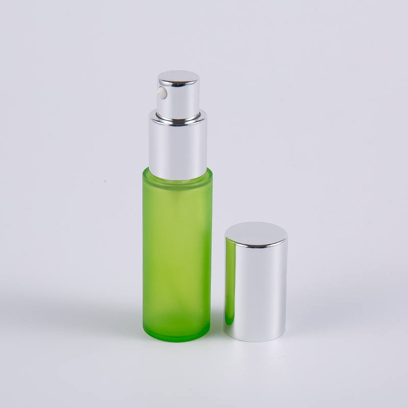 সবুজ ফ্রস্ট 20ml 30ml PET PETG গোলাকার পুরু প্রাচীর লোশন বোতল পাম্প সহ সবুজ ফ্রস্ট 20ml 30ml PET PETG গোলাকার পুরু প্রাচীর লোশন বোতল পাম্প সহ
