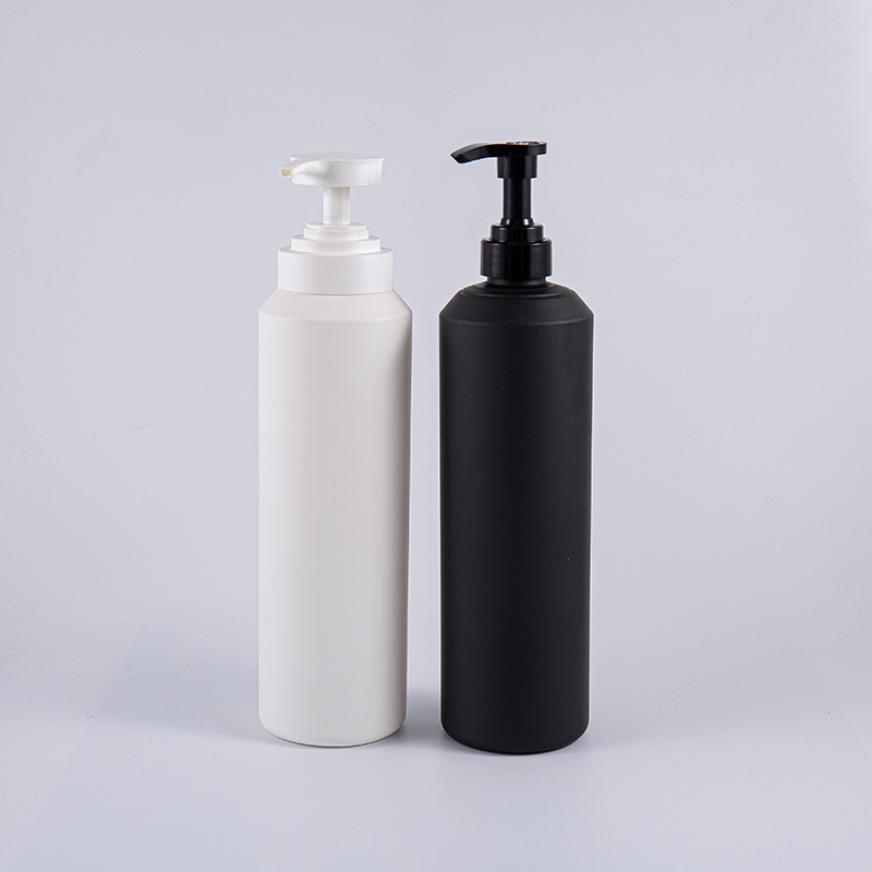 সাদা এবং কালো নরম স্পর্শ বৃত্তাকার বড় আকারের 1000ml PE ক্লিনজিং পাম্প বোতল