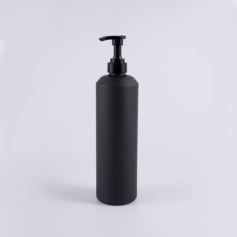 সাদা এবং কালো নরম স্পর্শ বৃত্তাকার বড় আকারের 1000ml PE ক্লিনজিং পাম্প বোতল সাদা এবং কালো নরম স্পর্শ বৃত্তাকার বড় আকারের 1000ml PE ক্লিনজিং পাম্প বোতল